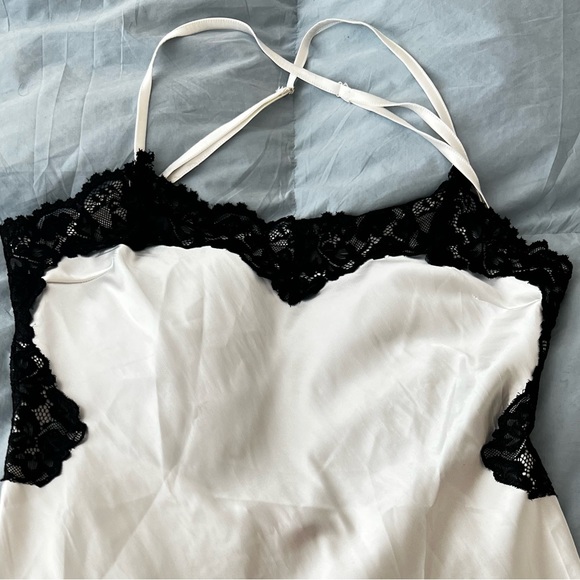 New Verge girl - lace trim backless slip dress in white Size 8 - Picture 6 of 15